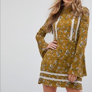 Missguided Floral Flare Sleeve Dress